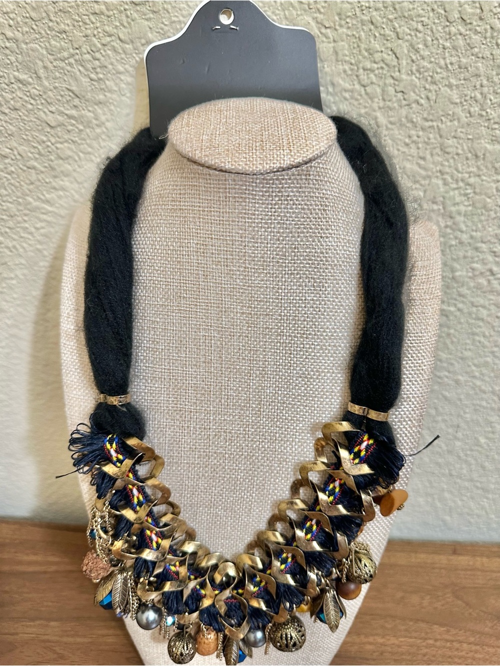 18-22” VTG Makarlon Handcrafted Black & Gold Statement Necklace Set